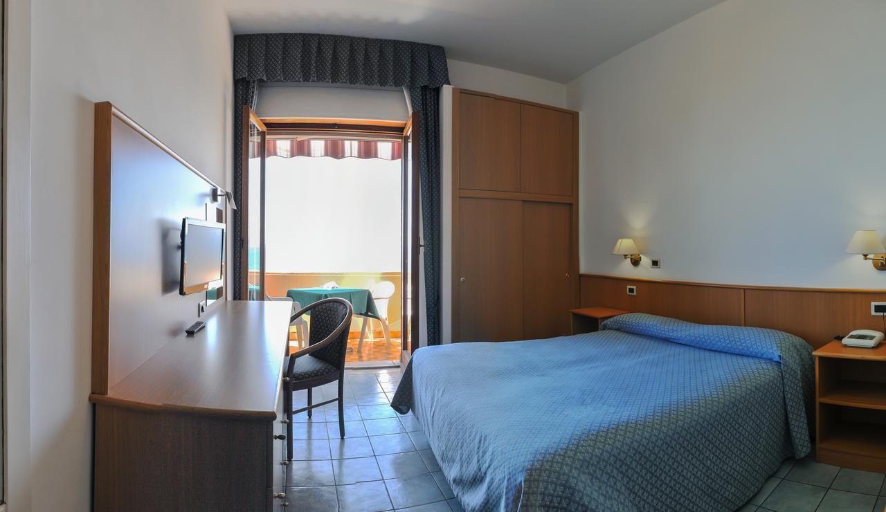 Hotel Riviera Bleu Diamante Esterno foto