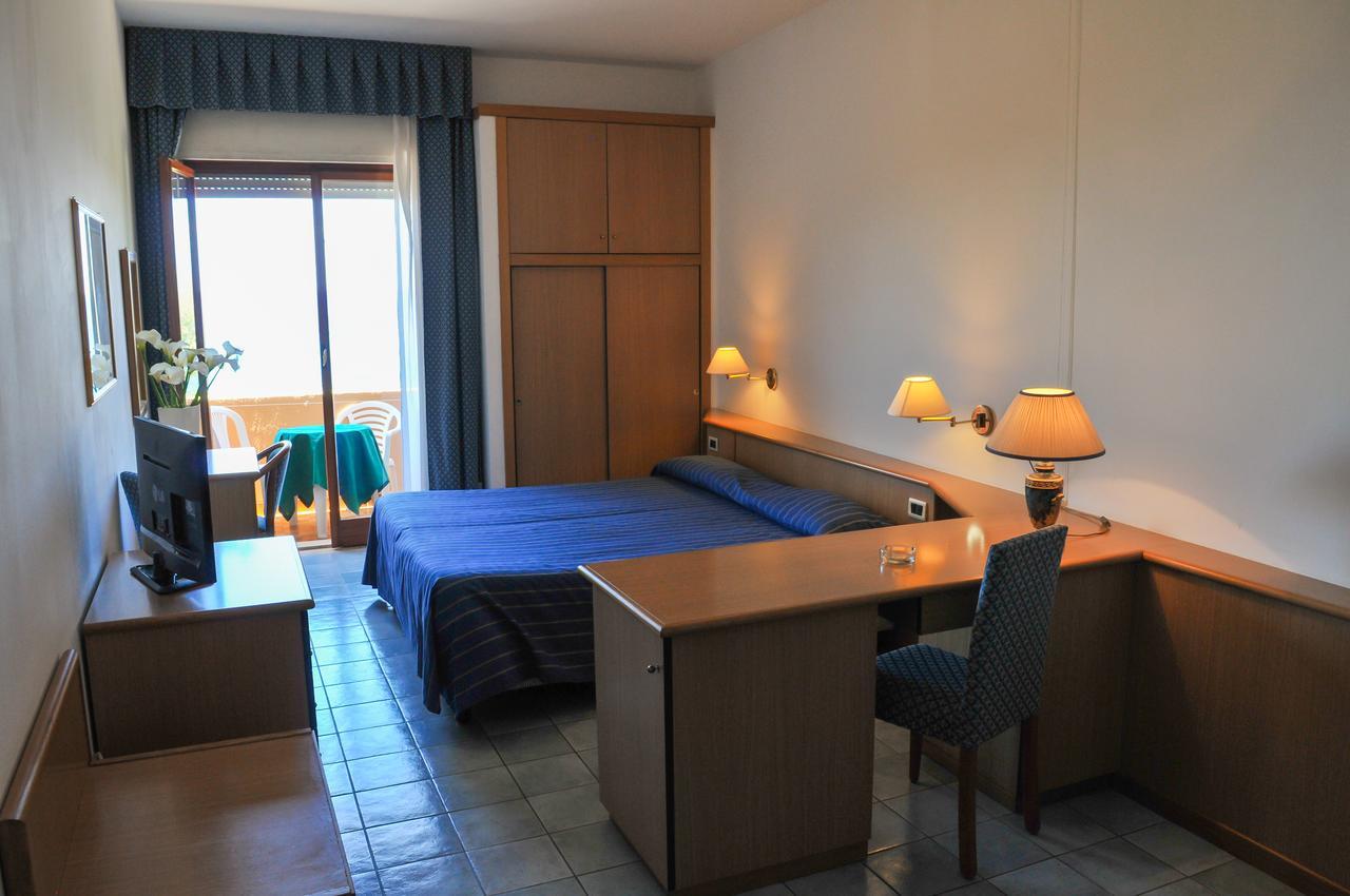 Hotel Riviera Bleu Diamante Esterno foto