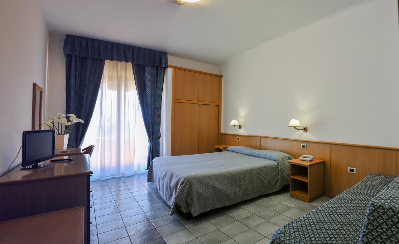 Hotel Riviera Bleu Diamante Esterno foto